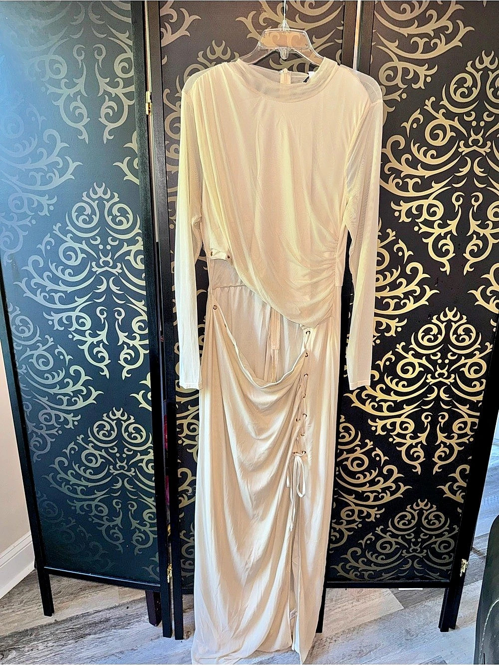 Fashion Nova Audrey Lace Up Maxi Dress Lace-Up Maxi Dress in Cream Size 2X NWT